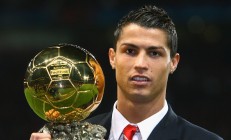 ac米兰-黄潜奇迹与赛道传奇，当足球的埃及诅咒遇上F1的魔笛接管