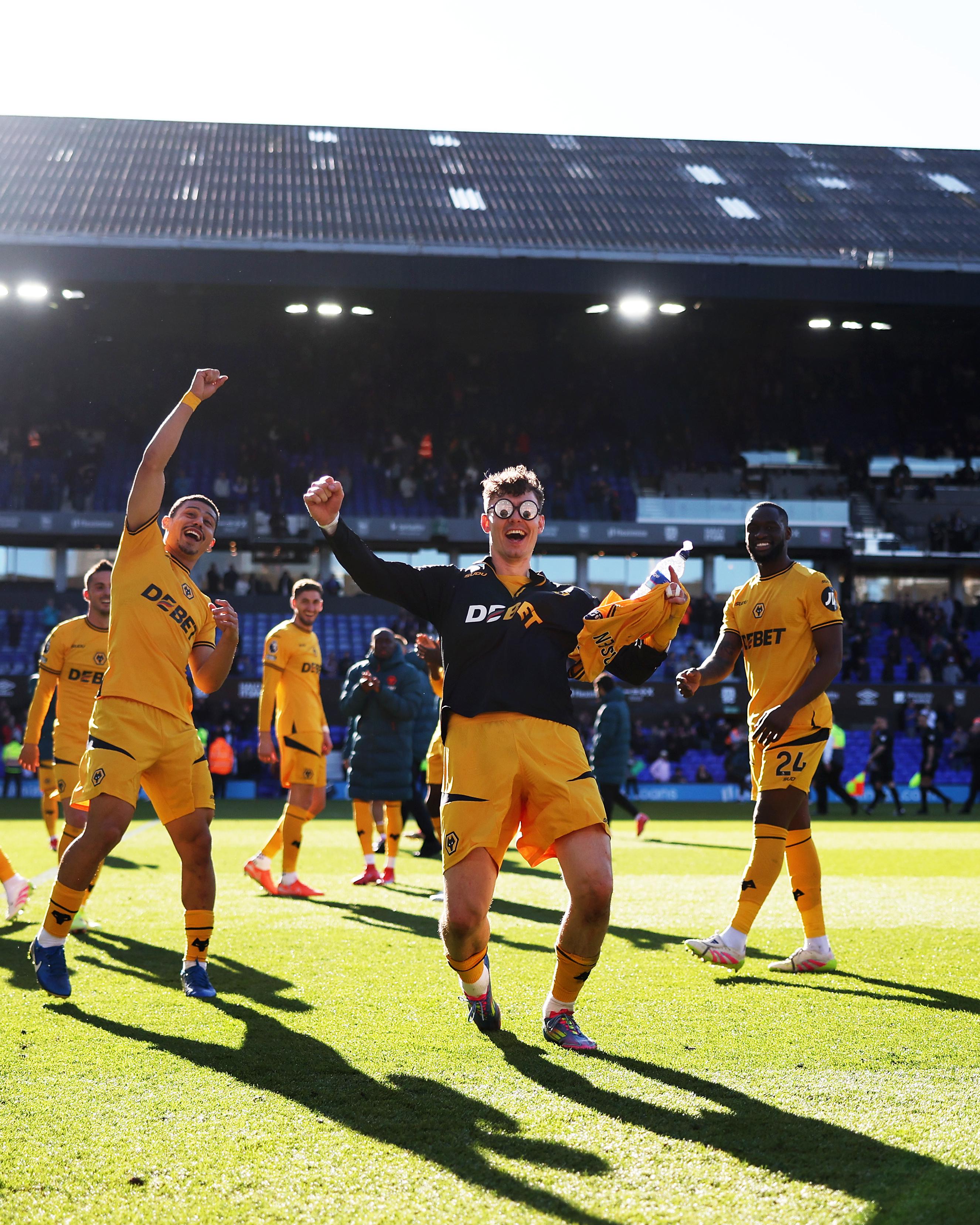 上海队外援发威，助球队夺得关键胜利的简单介绍