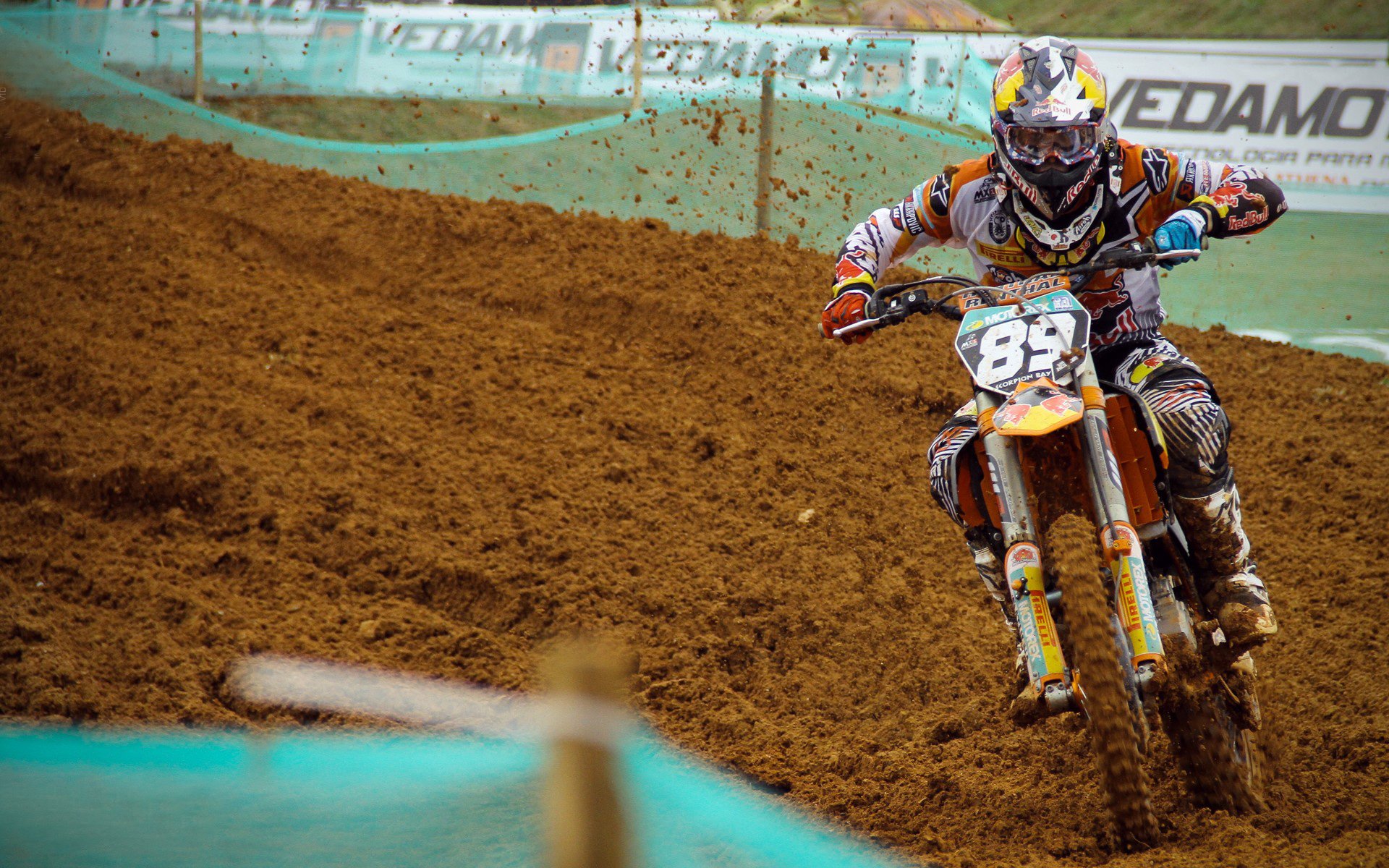 逆转之夜，郑思维领衔法国队力克印尼，羽毛球赛场见证新传奇