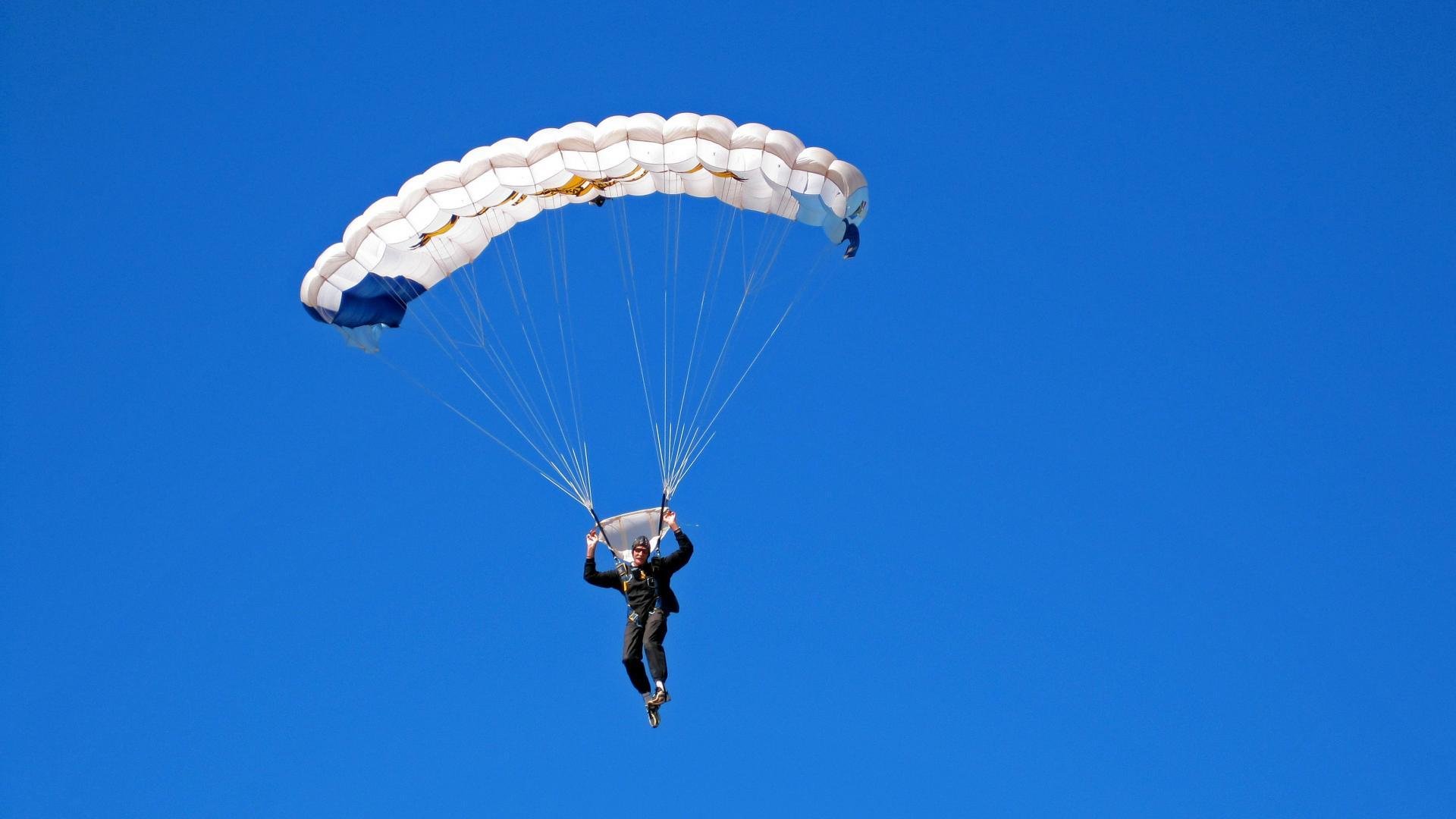 德罗赞末节狂飙定乾坤，辽宁队惊魂险胜深圳队